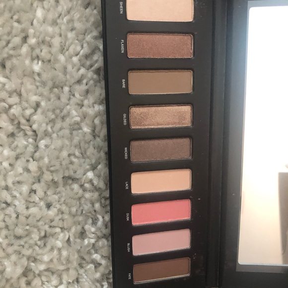 EYESHADOW bundle!!! - Picture 6 of 8